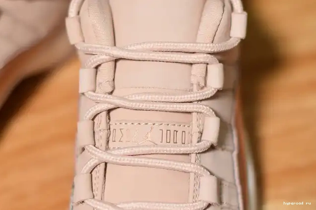 11 GS Rose Low Jordan Air Gold AH7860-105 0417